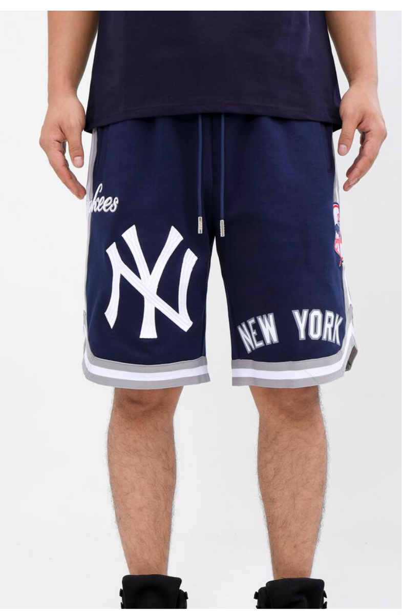 Pro Standard Men's New York Yankees Drip Logo Woven Shorts