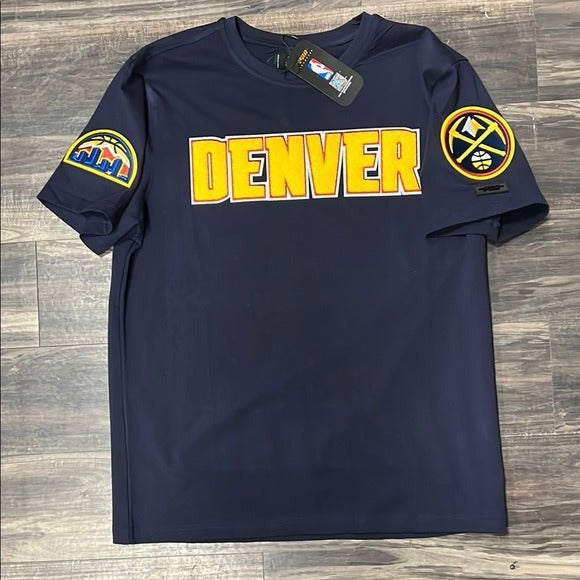 Men’s Pro Standard licensed special edition Navy Denver nuggets, Graphic Sports T-Shirt