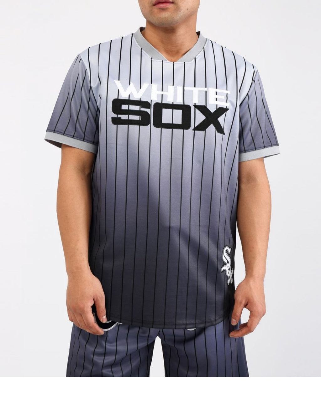 Pro Standard 2 Piece Chicago White Sox Jersey Short Set