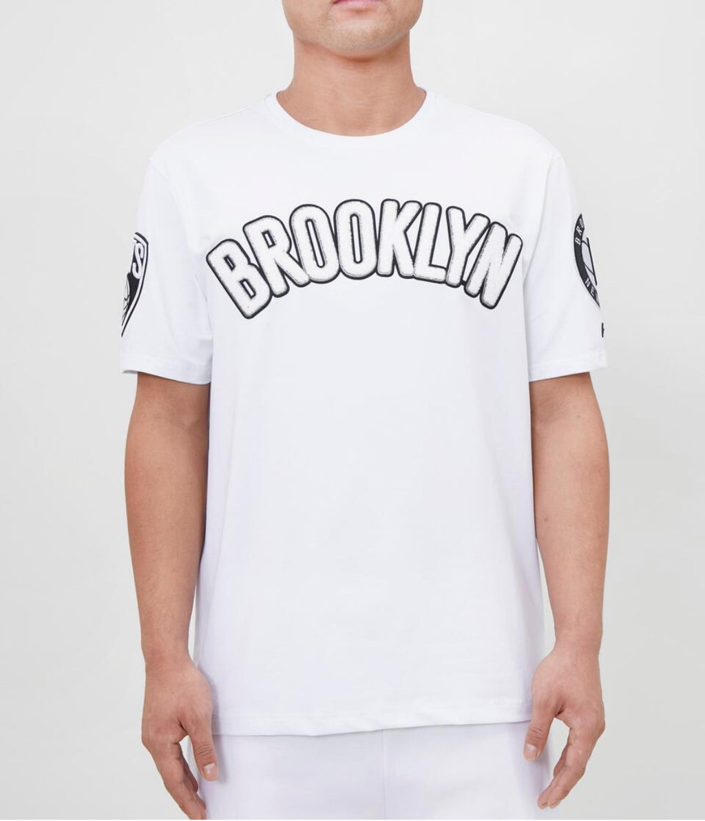 Pro Standard Brooklyn Nets Sports Tee Shirt