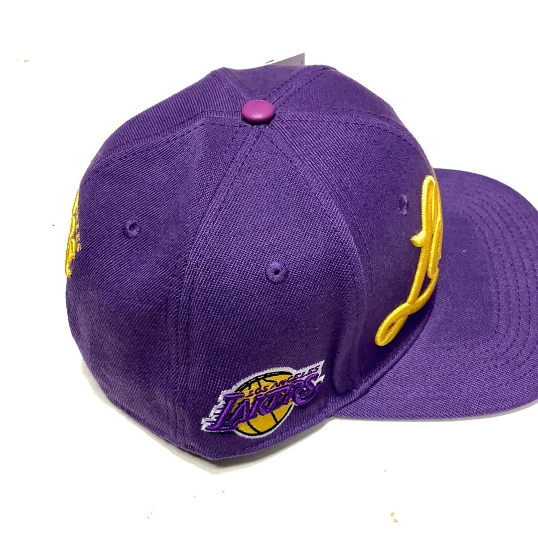Pro Standard LA Lakers SnapBack Hat